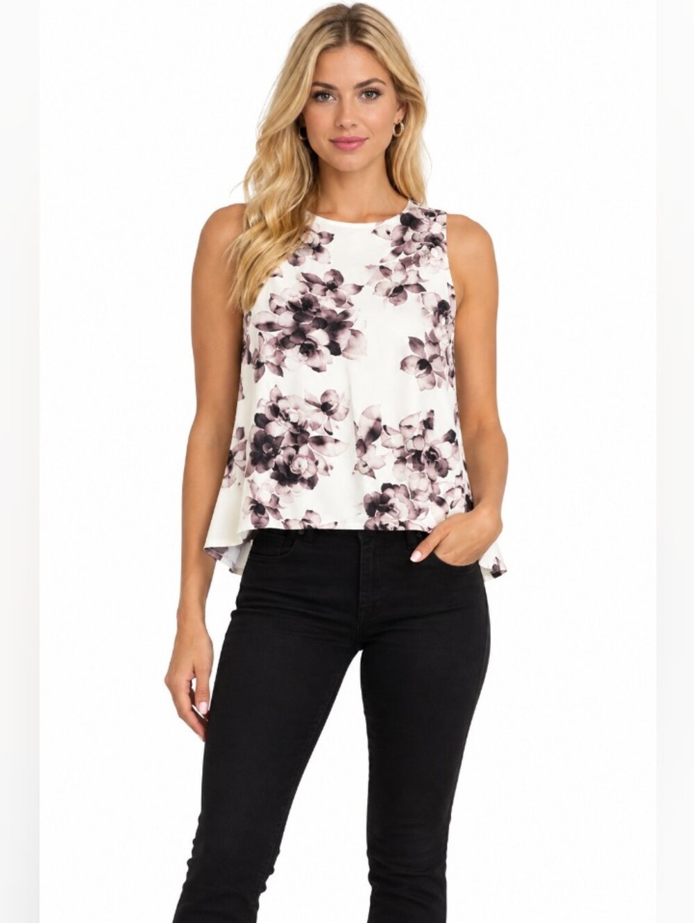 NWOT Dynamite Medium Floral Sleeveless Swing Top